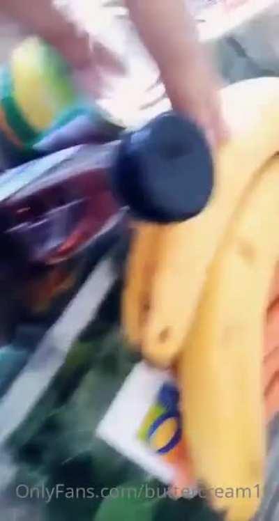 awww shit now yall thankgivin tomorrow who ready to fuck some food up?