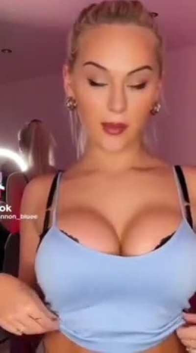 Rhiannon Blue 🐐🍑🍑🍒🍼🥛🔥🔥🥵😍🤤😫😋🤌🏾👏🏾👌🏾💪🏾✊🏾🥜🥜🥜🥜🥜🥜🥜💦💦💦💦🐐💯💦💦