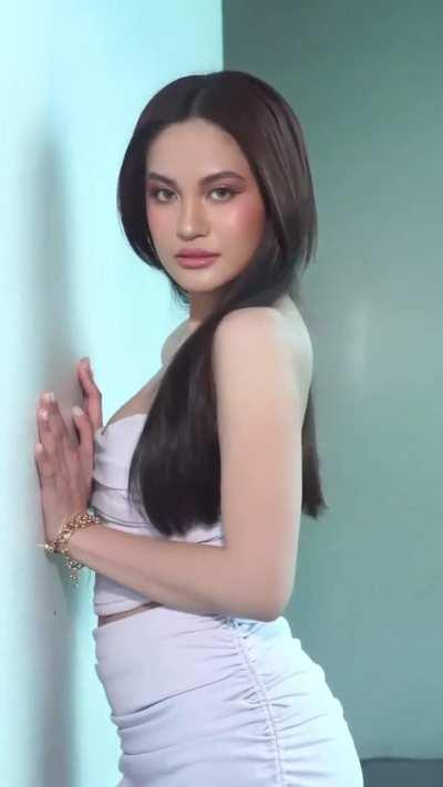 Julie Anne San Jose
