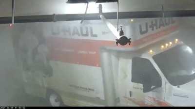 U-Haul vs Garage