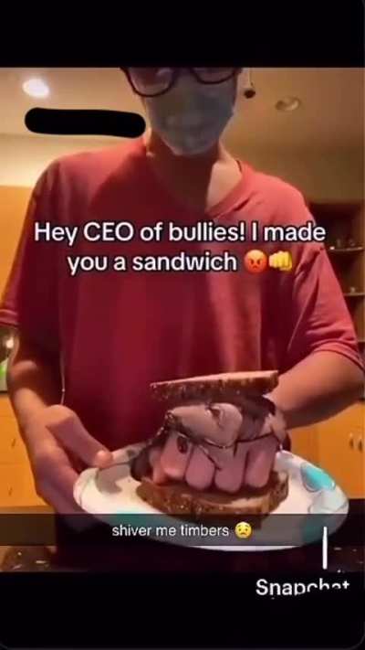 Why is his mask shitty?