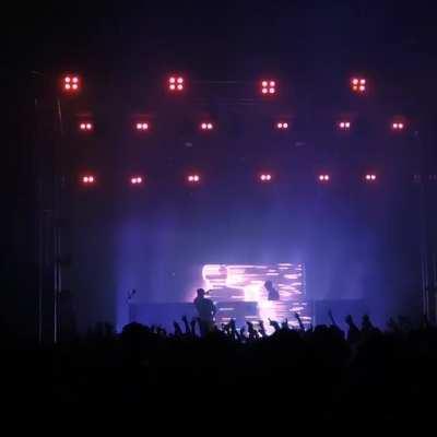 beauty taking its final form in this performance of oreomilkshake