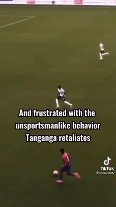 This video has been all over Twitter and I just thought I could bring it to Reddit to see your thoughts on it