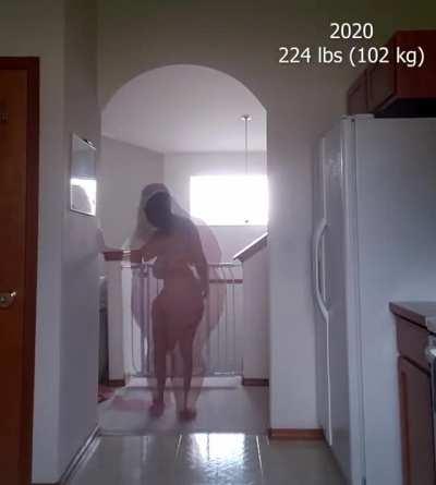 Mal showing off her tremendous curves and shaking her huge tits