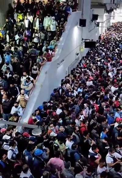 Pantitl&aacute;n Metro Station Daily Commute