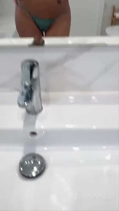 Which color Bikini do you prefer on Jasmine Jae?