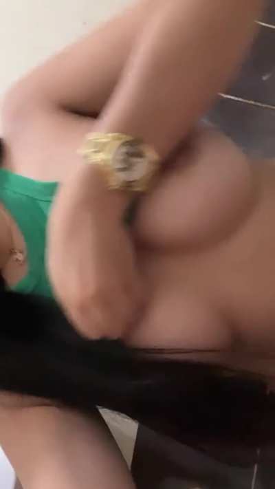 Is it true that guys here don't really pull, geez I get turned on 21F