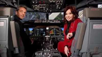 MIREN PARA ADELANTE AHHHHHHHHHHHHH