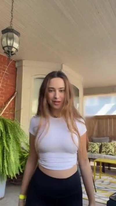 Cecilia (@cecilia___rose) [Tiktok]