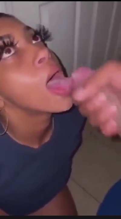 Pretty sista takes good facial after attitude problem