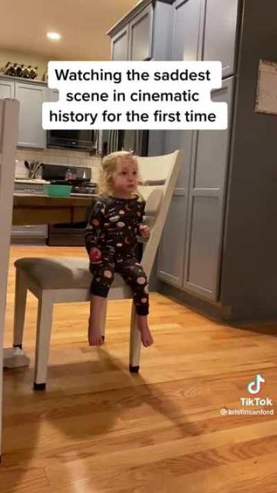 Child watches sad scene ( 3:00 minutes )