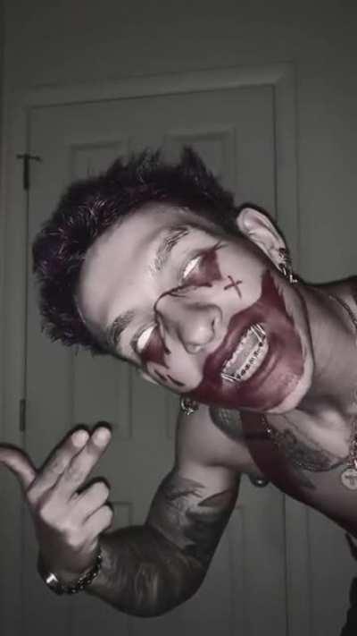 Asked my buddy what to title this video, he said “Joker Eminem bitchmotherfucker “ 🤣