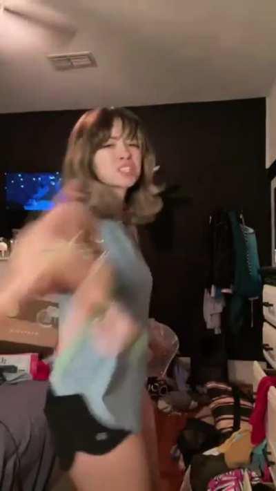 The way she twerks 🤤