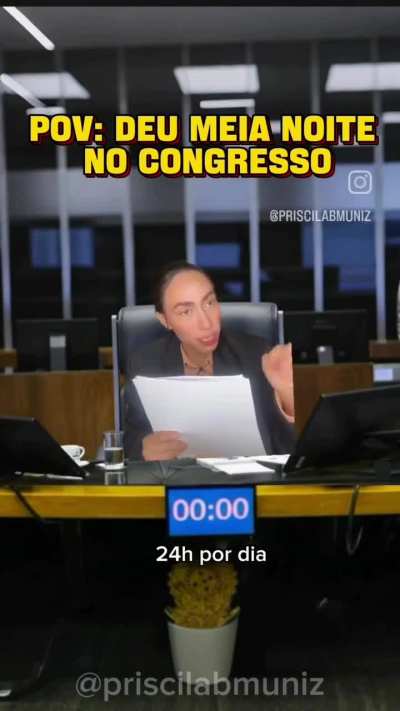 Deu meia noite no congresso por @priscilabmuniz