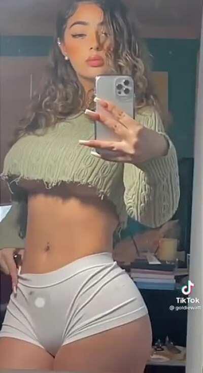 Underboob and flat stomach