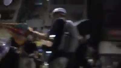 This is What happens in the real world. If this would have happened in Kashmir Then everyone would have reported. but THis one no one reported.No NYC no BBC. Its a clip of Hong Kong protesting aganist the CCP