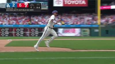 [Highlight] Castellanos homers after I-95 Collapses to extend the Phillies lead!