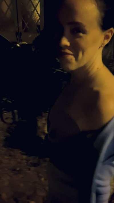 Alpha male groping and following my single mommy. she's so shameless 🥵. Now he'll also bully my beta cuck ass