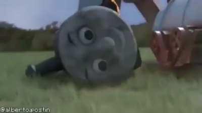 Master Chief vs THOMAS THE TANK ENGINE