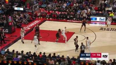 [Highlight] Nikola Jokic passes up an open layup for a tough pass which results in a turnover.