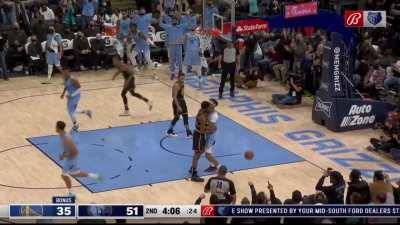 [Highlight] Ja lobs it to Williams for the slam!