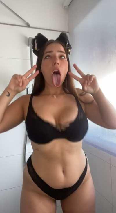 Blow your load all over my face please