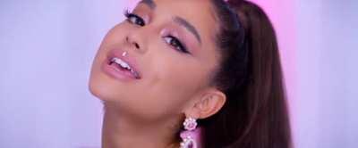 Her face is soo seductive