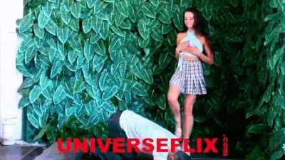 Las chicas atractivas golpean más fuerte? O tienden más a golpearte allí?