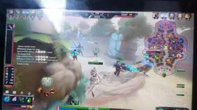 Enemy Hades helps mi do my blue, because my jungler didnt :D (Sorry for quality)