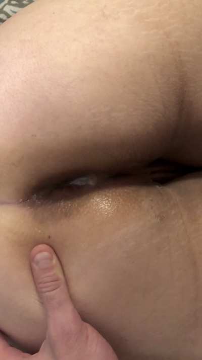 Love feeling my asshole pumped full!