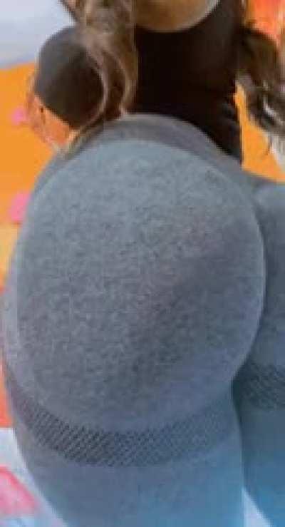 Wake up 🆙 and cum see me on OF 💕 $6.99 a month tons of PPV of my bubble butt and 38DDD boobs with pretty nips 😘😍