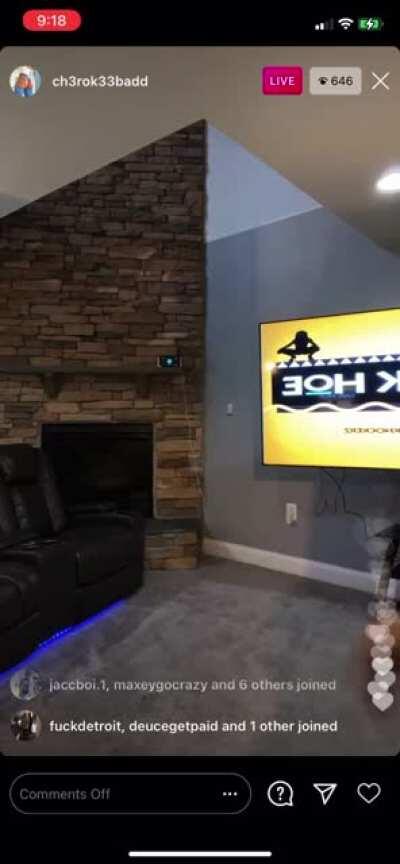 She be clocking 🥴💪🏾