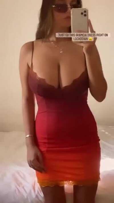 And the award for the deepest cleavage goes to...