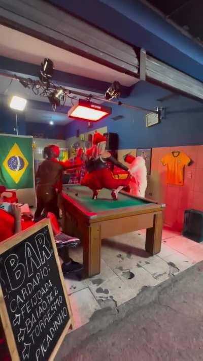 Wanda Nara....a voi i commenti 🍑💦