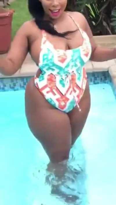 Vacay Thick