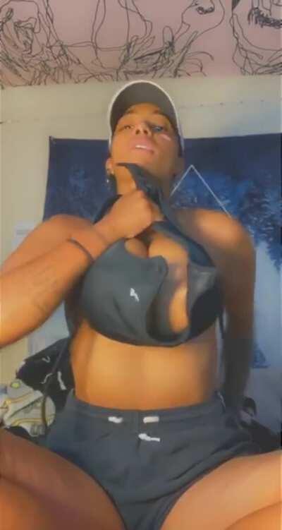 Possibly the best tits I&rsquo;ve ever seen on reddit ( her Free album In Comments )