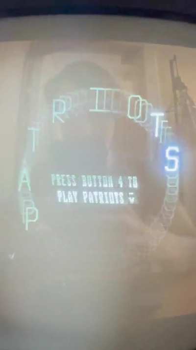 Patriots, a Missile Command style homebrew for the good ol’ Vectrex, doesn’t actually have a loading screen. It does have a perfectly good loading icon though.