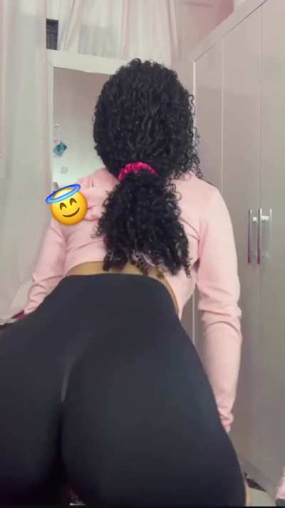 Preciso falar dessa magrinha putona