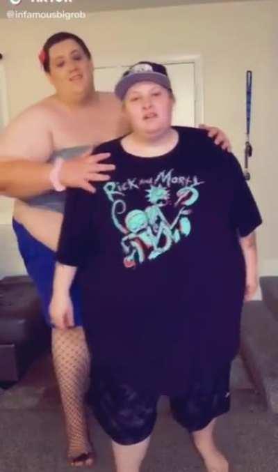 Just an alpha protecting her bitch