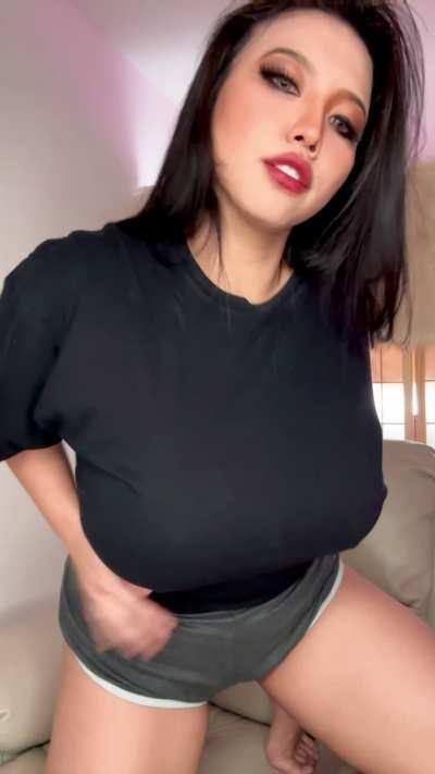 Bouncing boobs is a good exercise