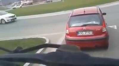 Left turn onto a Roundabout