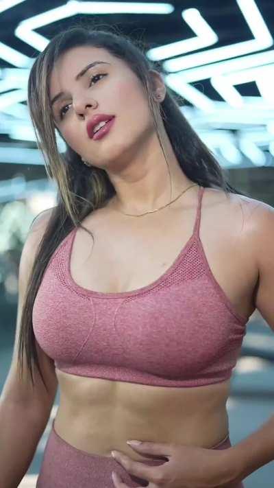 Sonal Kapoor Sleeveless Sweaty Armpit Hot 