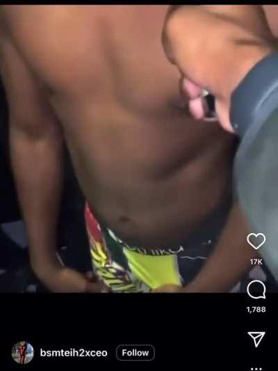 He look like a lil boy🤦🏽‍♂️🤦🏽‍♂️