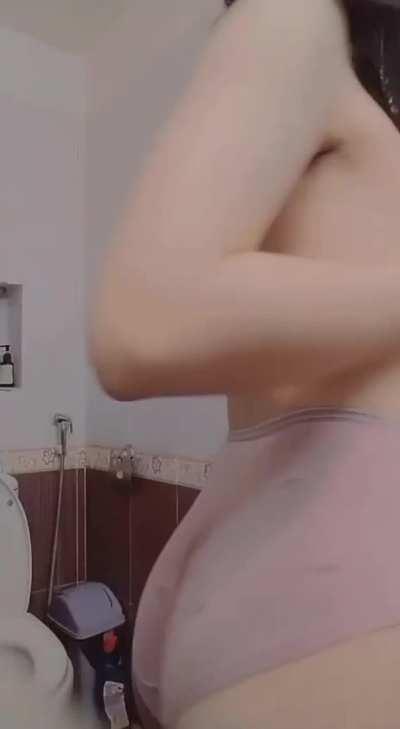 Do you like body? Add me on SC, Kik, Telegram👅💦 Smash or Hard Pass? Shanna 19 [F] single filipina ❤️