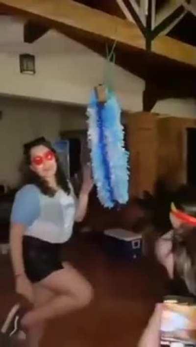 WCGW when you are near the pinata
