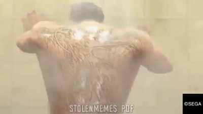 Kiryu sings Baka Mitai in the shower with surprise guest