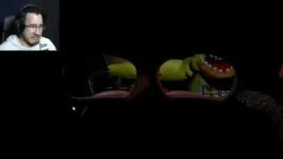 (not cringe) nothing wrong with this footage of multiplier playing night freddy