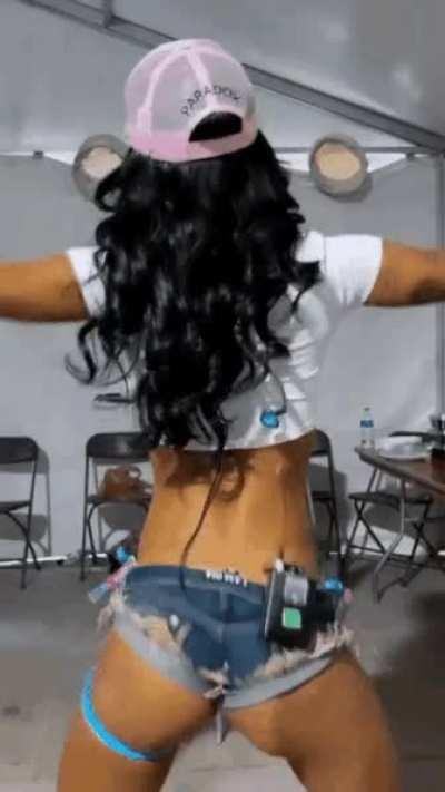 I would rail her through a wall