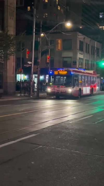 502 Downtowner back as a Shuttle Bus for Temporary Queen West emergency repairs.