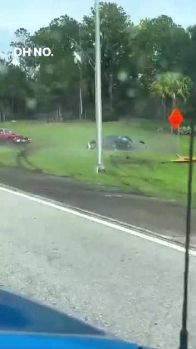 Chevelle crashes into minivan on the highway (Jacksonville, FL)